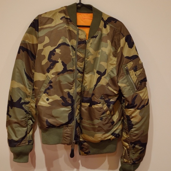Alpha Industries Military Bomber Jacket - Picture 2 of 4